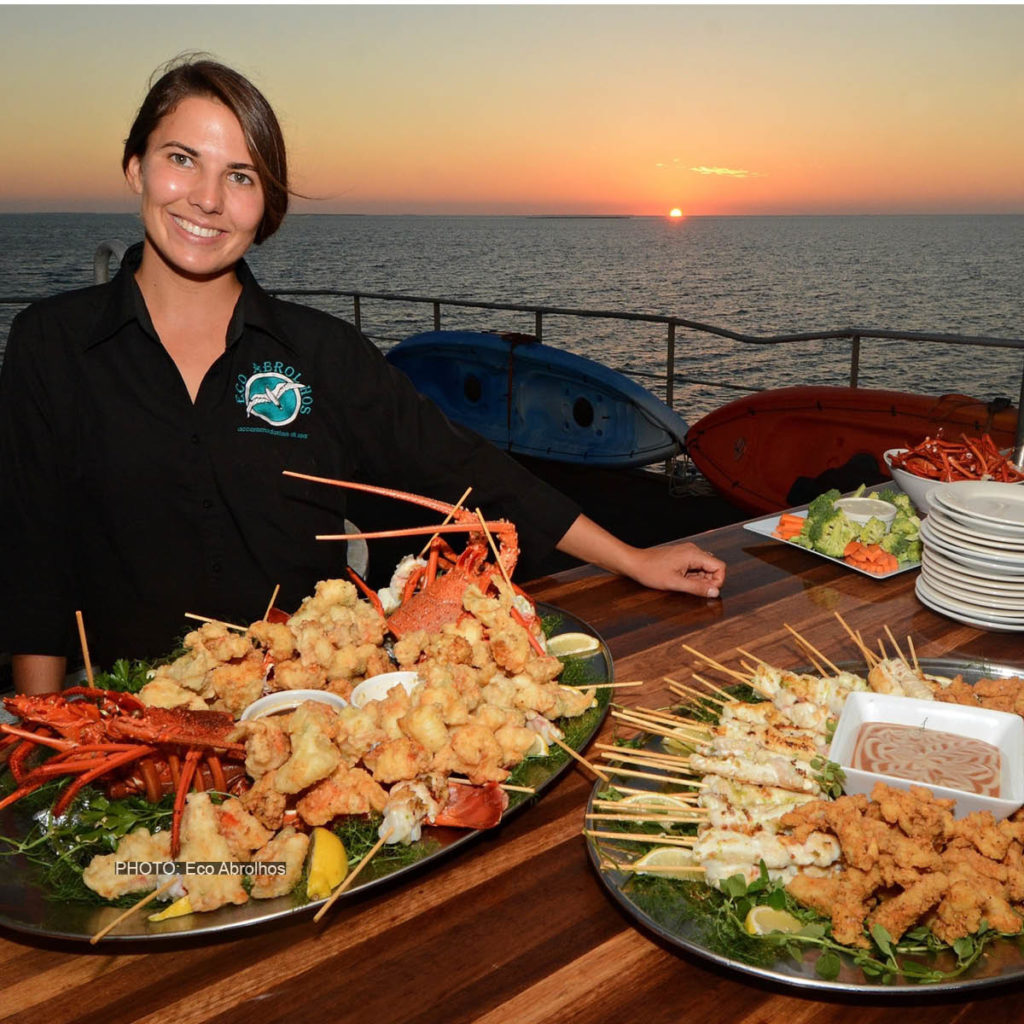 Dining style Abrolhos Islands Coral Coast Stay